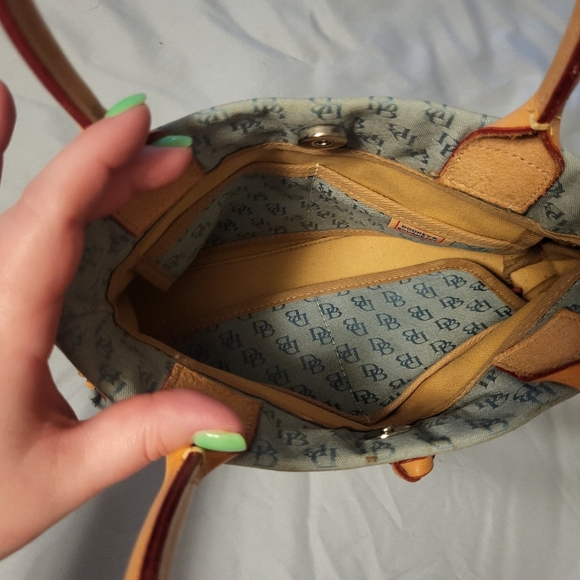 Dooney & Burke purse - Picture 4 of 5